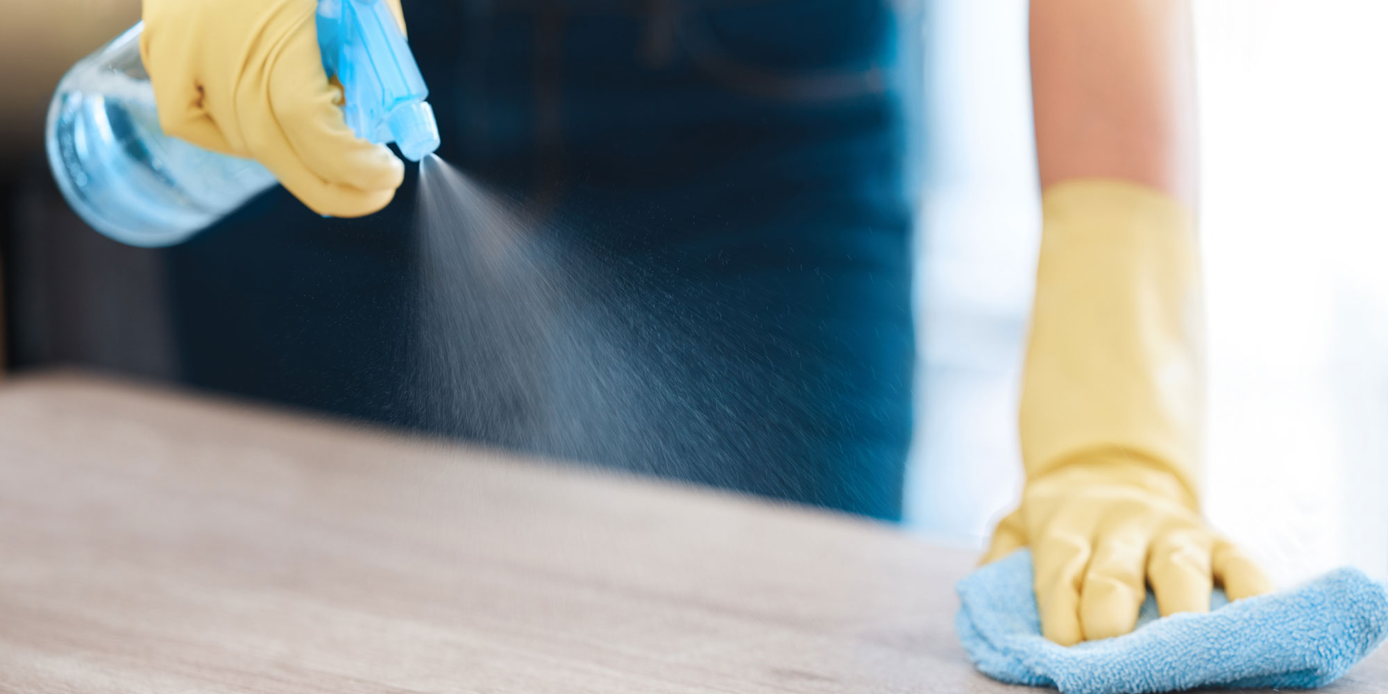Cleaning spray